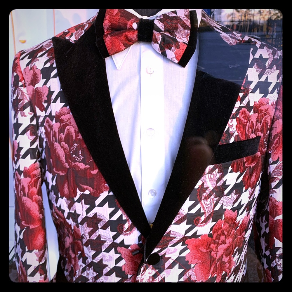 Red white black sports coat blazer with free bow
